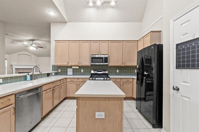 Building Photo - 3603 Heritage Colony Dr