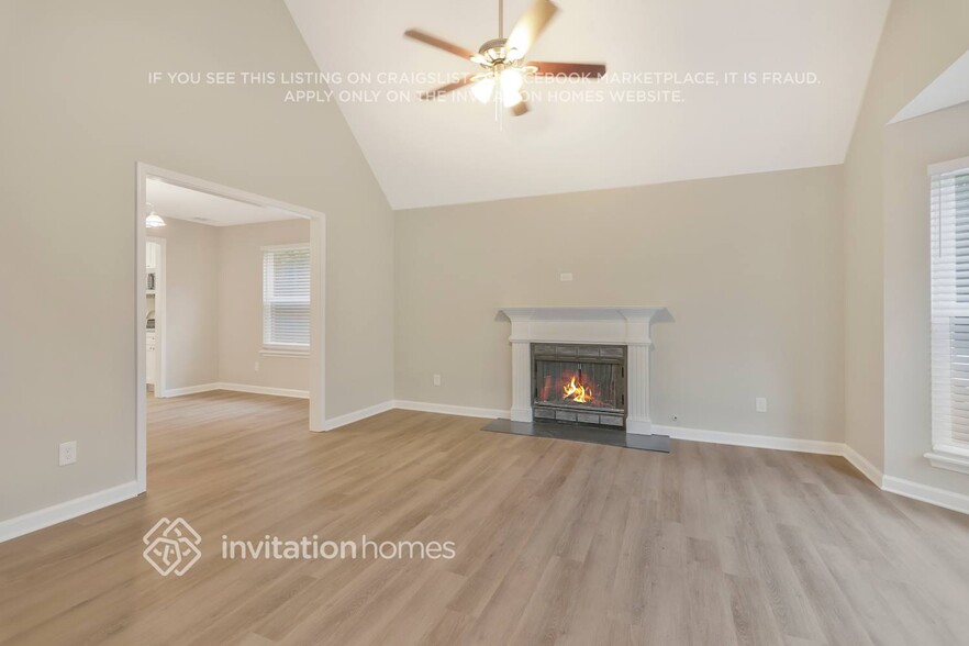 Building Photo - 1446 Chapel Hill Ln SW