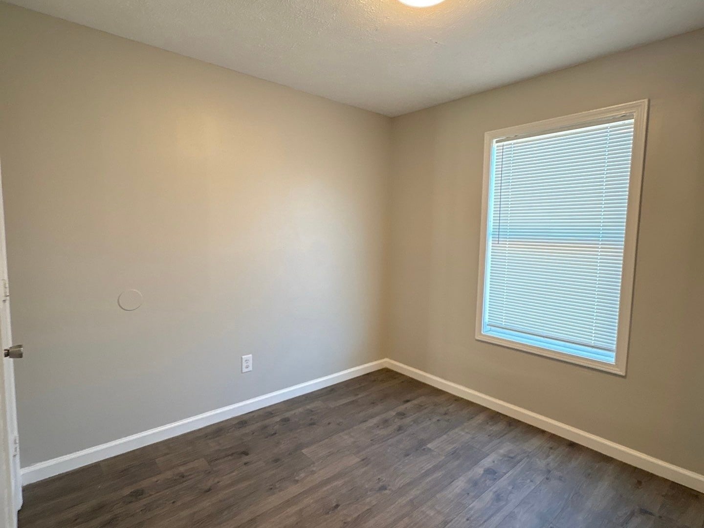 Building Photo - 1962 N Royal St