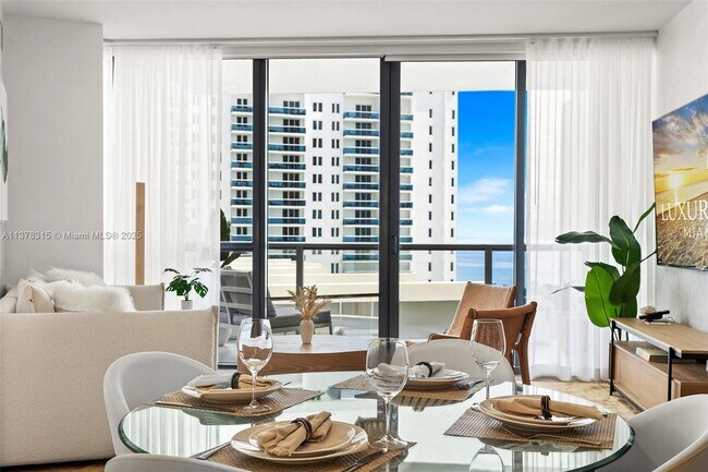 Building Photo - 2201 Collins Ave