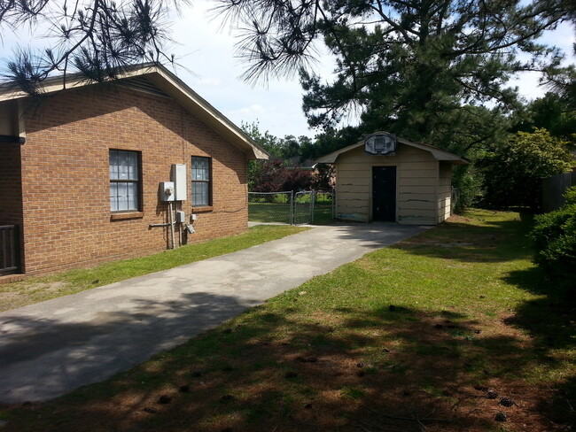 Building Photo - CASTLE HAYNE - Walnut Hills Area - 3 Bedro...
