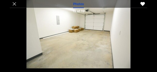 Building Photo - 120 Birch Crk Ln