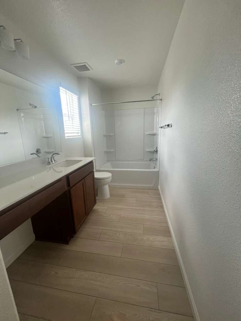 Building Photo - 1123 Bengal Loop