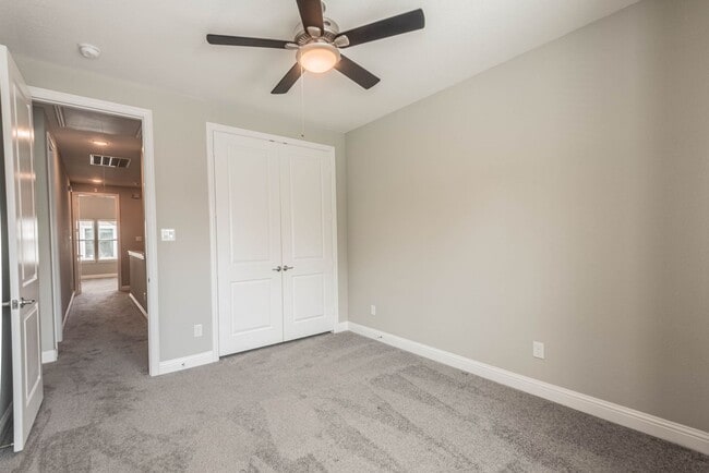 Building Photo - 5431 Camaguey St