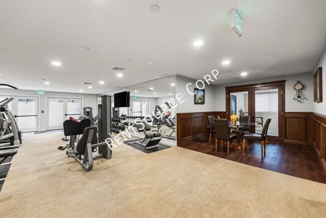 Building Photo - 12044 Hoffman St