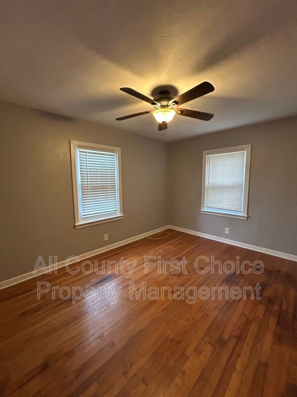 Building Photo - 4340 7th Ave N