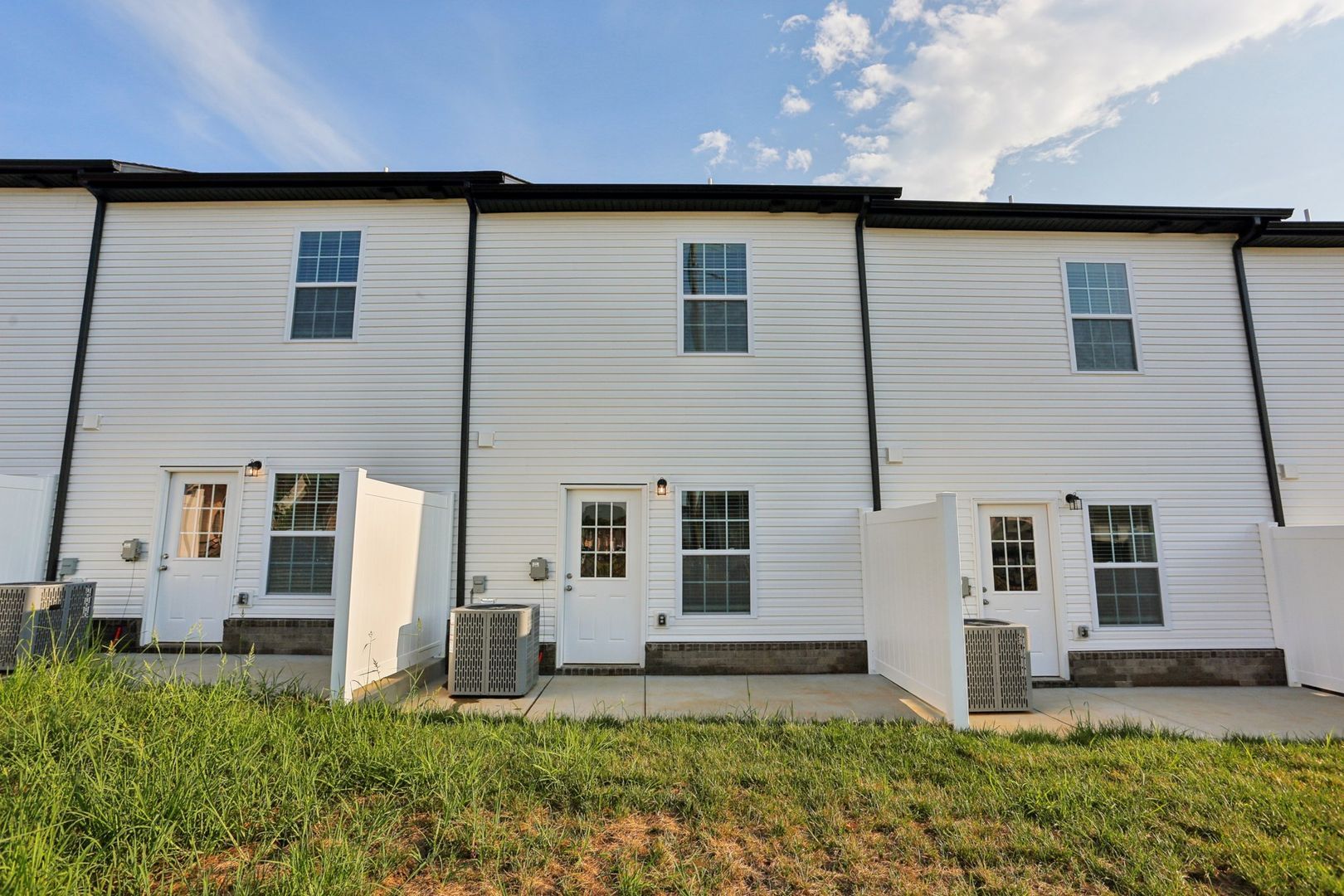 Building Photo - 2815 Trenton Rd