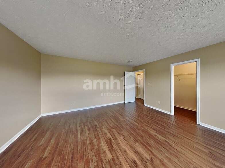 Building Photo - 5824 Twin River Ln