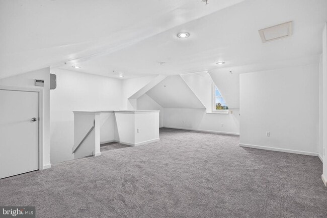Building Photo - 102 Ashley Way