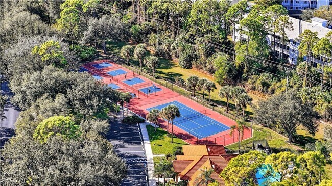 Building Photo - 209 Robin Hood Cir