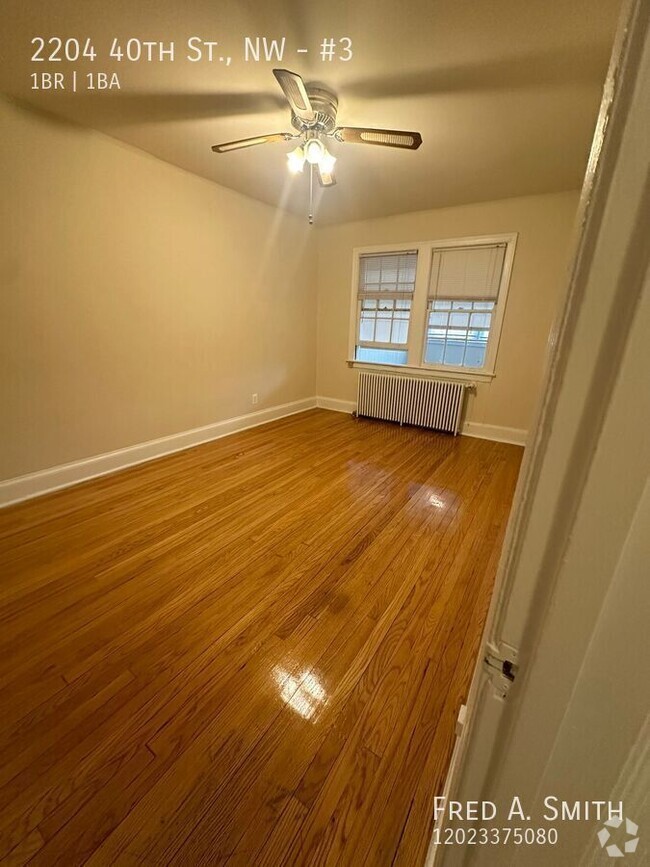 Building Photo - One-Bedroom + Enclosed Porch in Glover Park