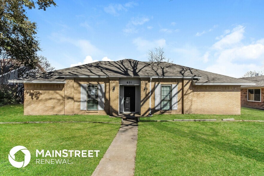 Primary Photo - 621 Granada Dr