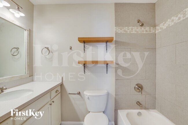 Building Photo - 11923 S Red Cedar Cir