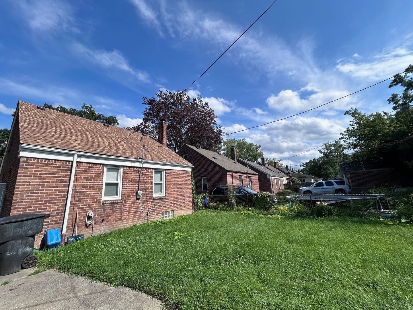 Building Photo - 16183 Dale St