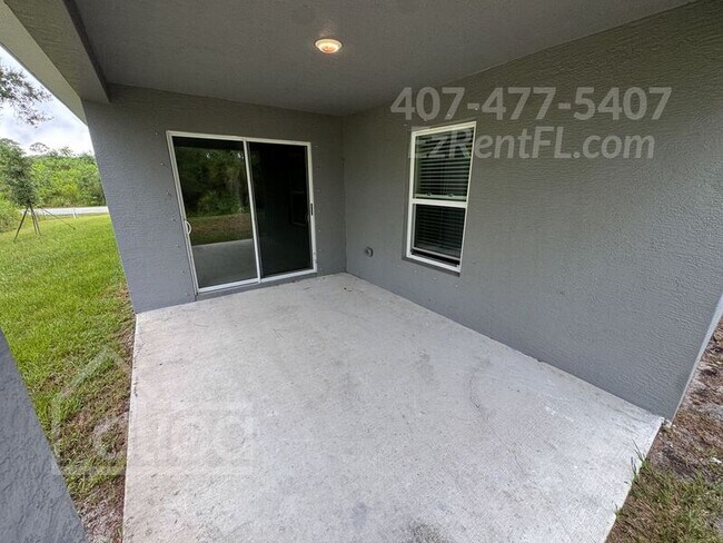 Building Photo - 737 Daniels Ave SW