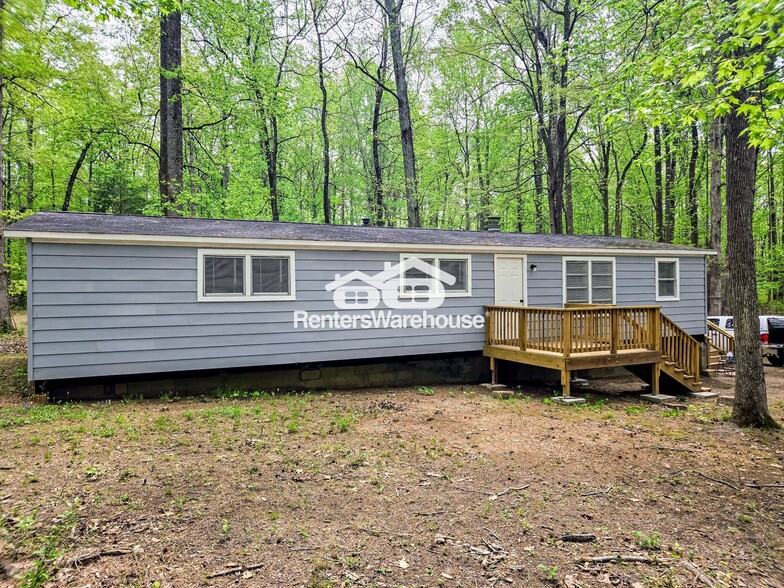 Primary Photo - 2430 George's Rd