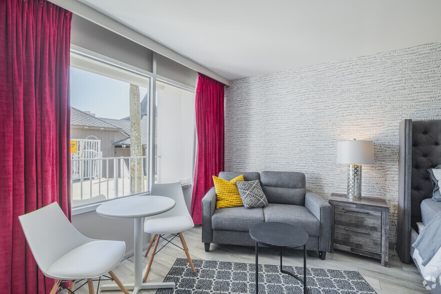 Primary Photo - The Edge Apartments