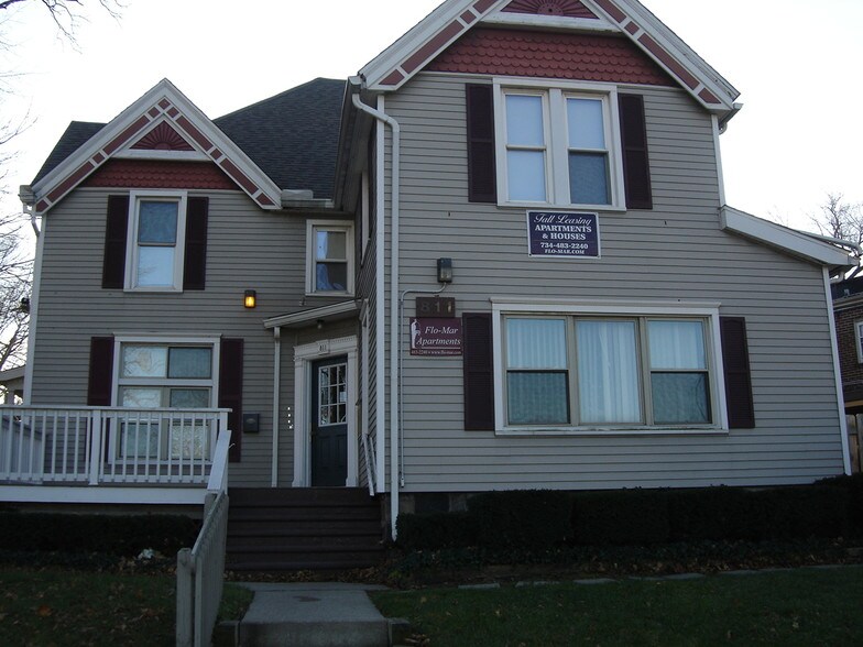 Building Photo - 811 Washtenaw Ave