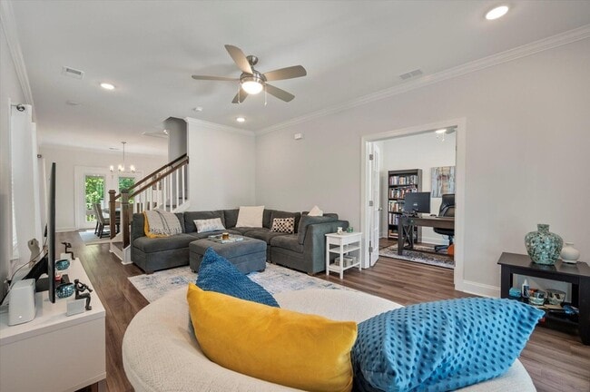 Building Photo - 1418 Widows Ct