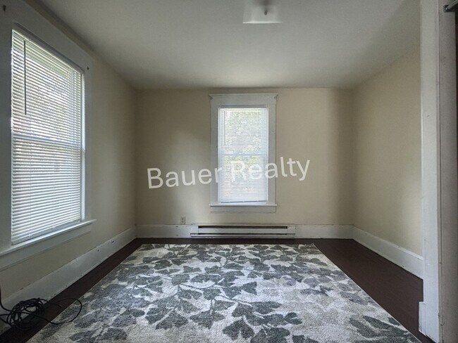 Building Photo - Affordable Three Bedroom Home