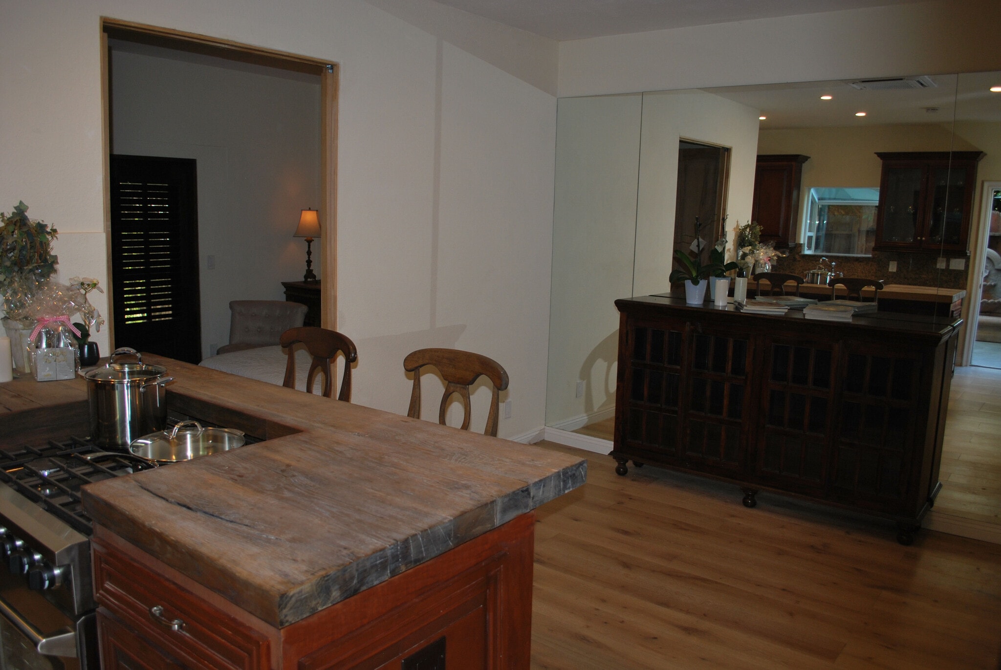 Building Photo - 20141 Orchid St