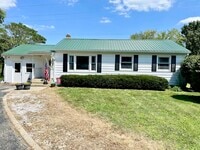 Building Photo - 1637 Willard Ct