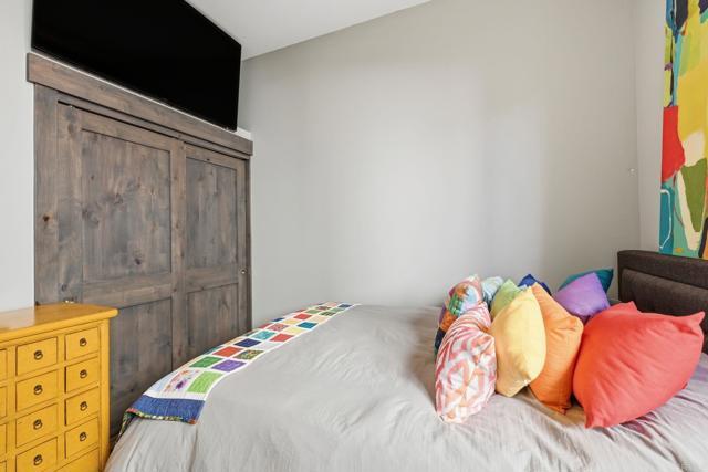 Building Photo - 1109 Hampton Ct