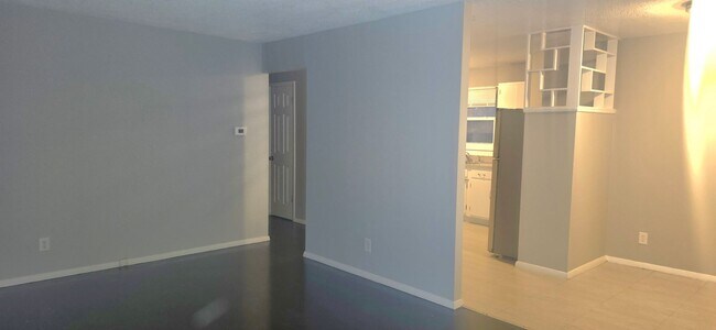 Building Photo - North End! 3 bed, 1 bath