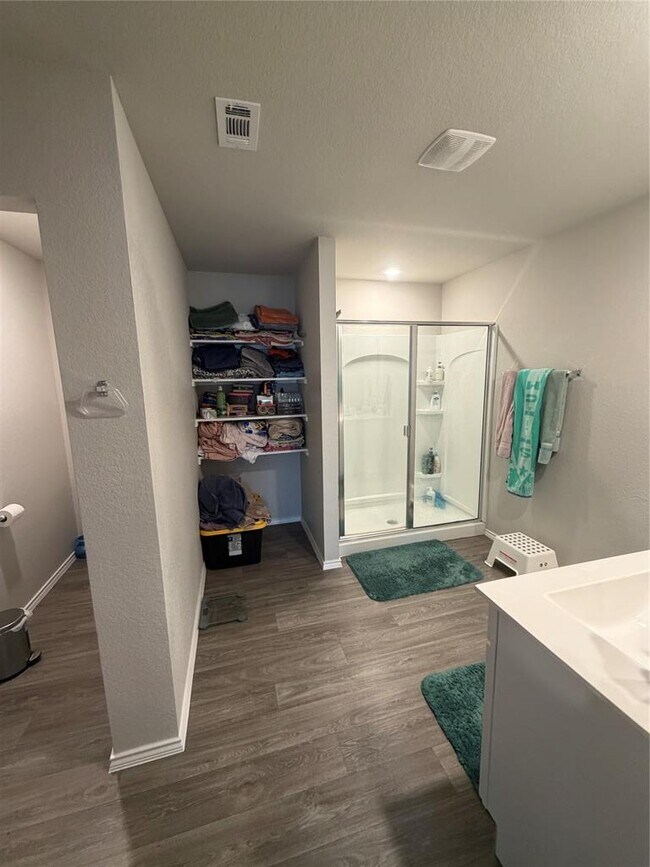 Building Photo - 5708 Berriweather Dr