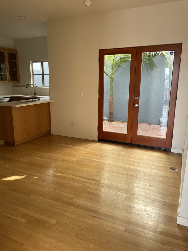 kitchen to back patio - 2545 6th St