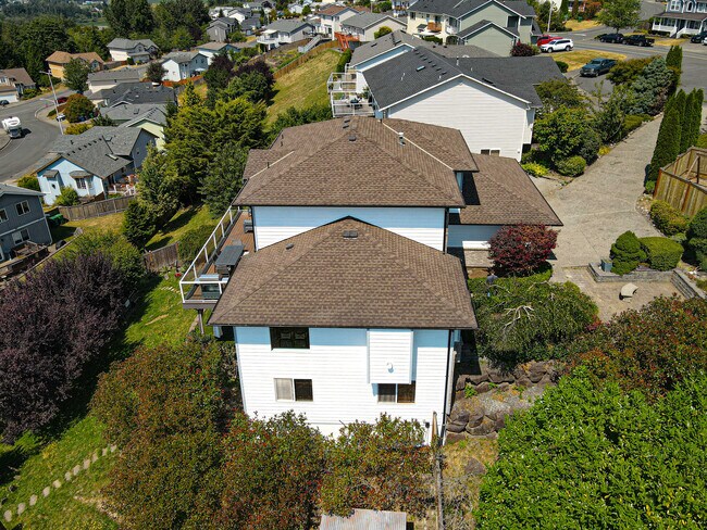 Building Photo - 7904 80th Ave NE