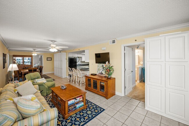 Building Photo - 4610 White Ave