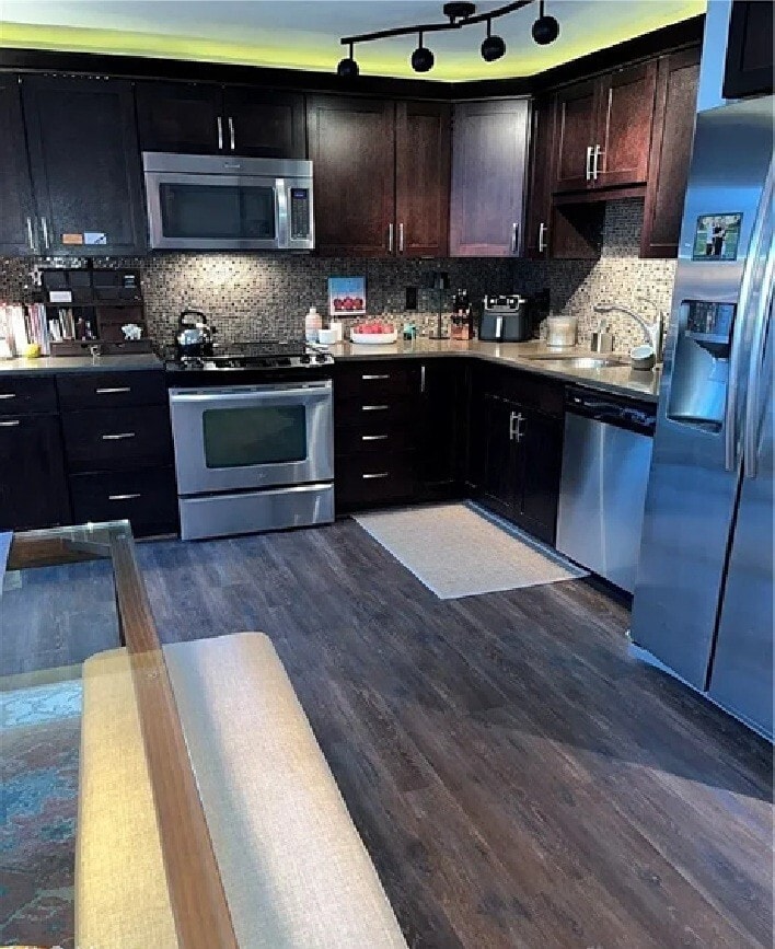 Building Photo - 1872 Higby Dr