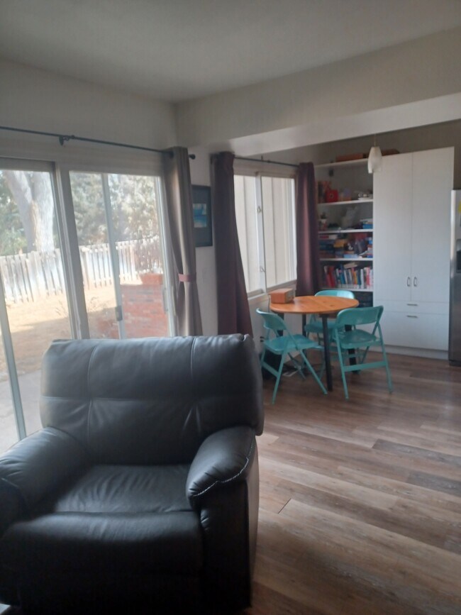 Building Photo - 3000 Regatta Ln