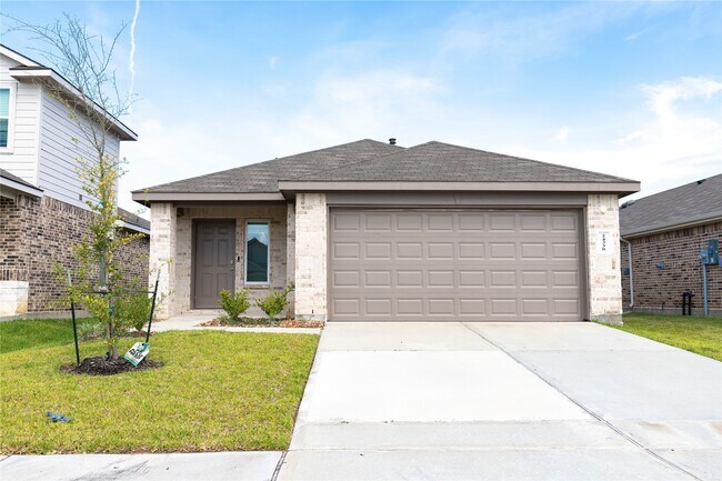 Building Photo - 24330 Saddlestone Green Dr