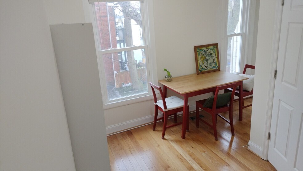 Building Photo - 1632 New Jersey Ave NW