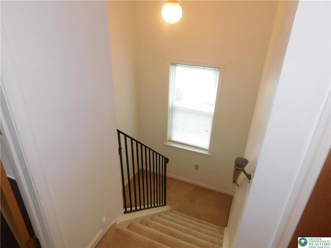 Building Photo - 12 Freedom Terrace