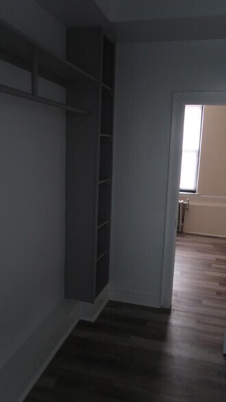 Building Photo - 5301 N Ashland Ave