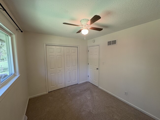 Building Photo - 436 Jamison St