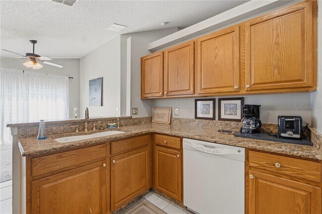 Building Photo - 334 Brayton Ln