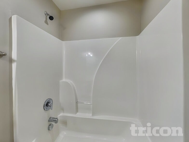 Building Photo - 7690 W Berkeley Rd