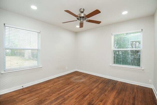 Building Photo - 6614 Teluco St