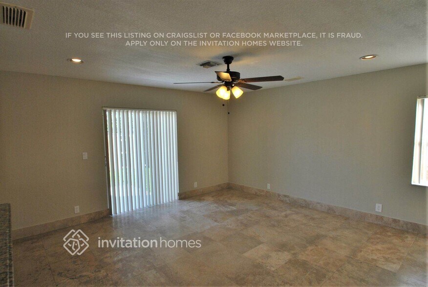 Building Photo - 9507 NW 52nd Manor