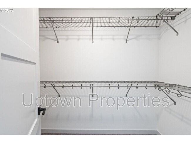 Building Photo - 2507 S Cache Cir