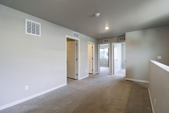 Building Photo - New Townhome in Downtown Johnstown