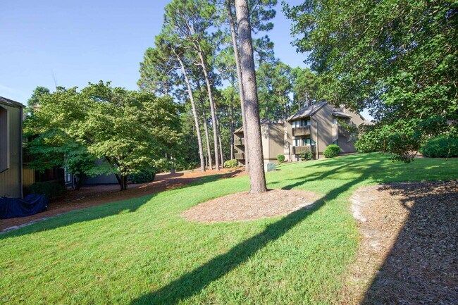 Building Photo - FULLY FURNISHED 2-Bed, 2-Bath Condo in Pin...