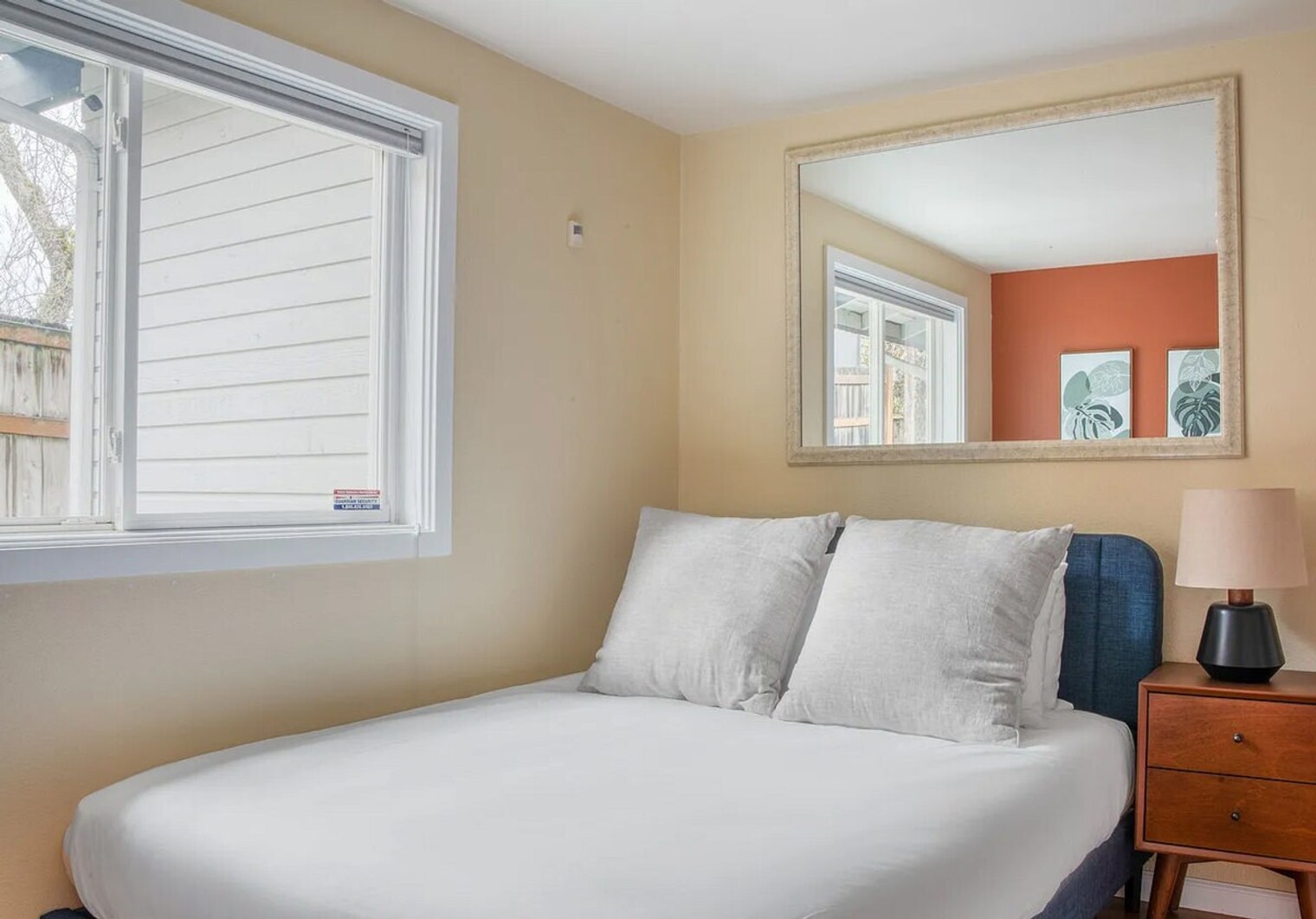 Building Photo - 16901 SE 25th St