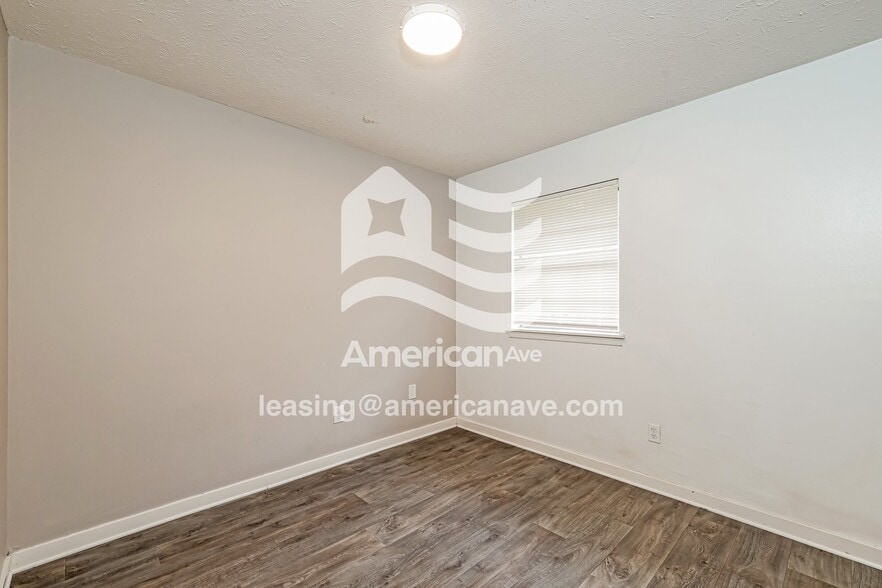 Building Photo - 2825 Glenderry St