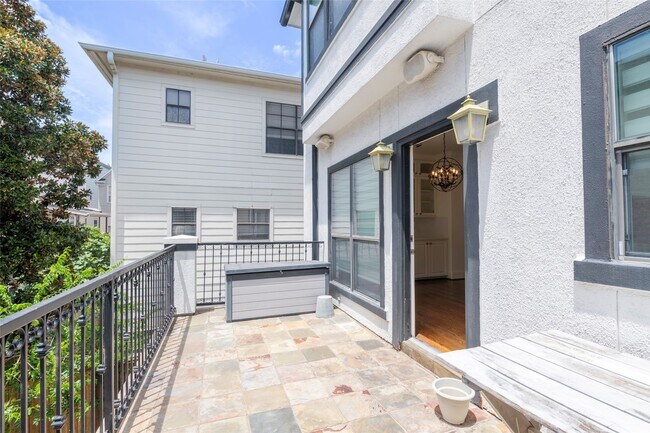 Building Photo - 4233 Childress St