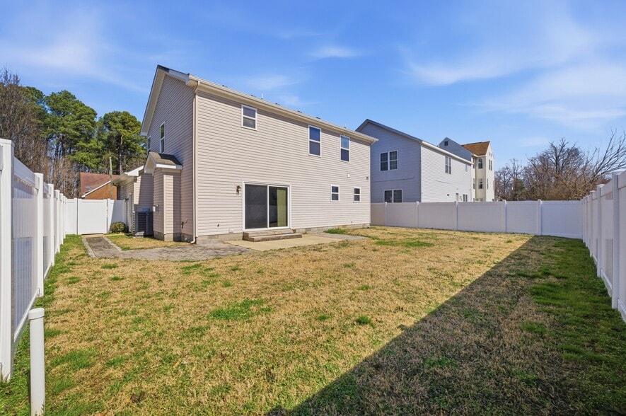 Building Photo - 5205 Pughsville Rd